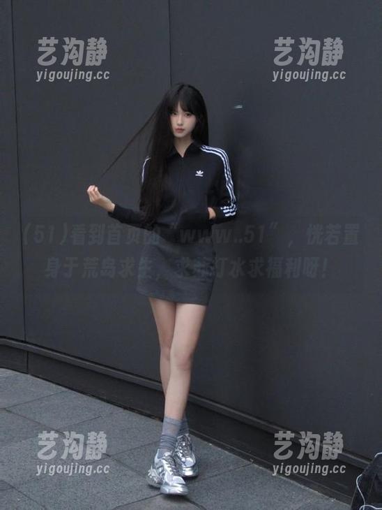 看到首页的“www..51”，恍若置身于荒岛求生，求苏打水求福利呀！