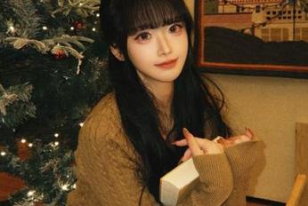 登录后，www.51吃瓜让我误入了一个奇怪的瓜田！