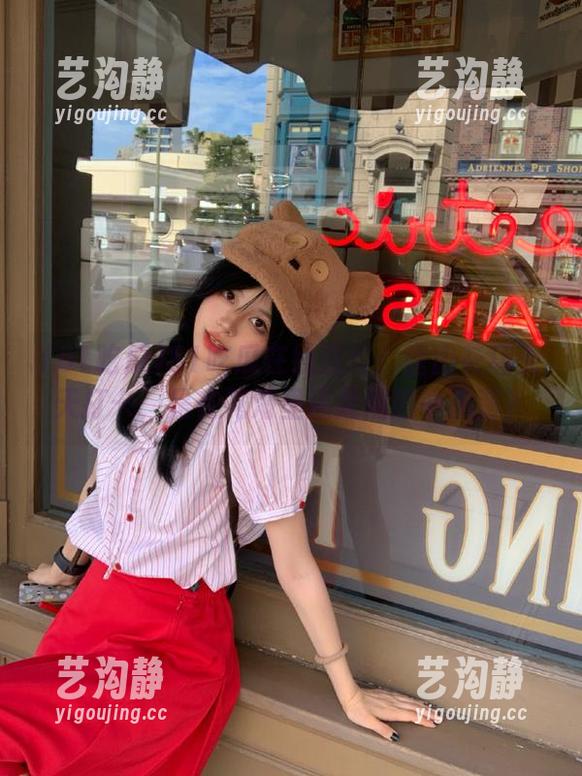 51吃瓜在线观察：唐山花店天天打卡，是在花海里还是闹剧中飘荡？