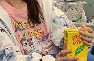 网上抖一抖，“51吃瓜网”官网地址是几个数字加个字母呀？