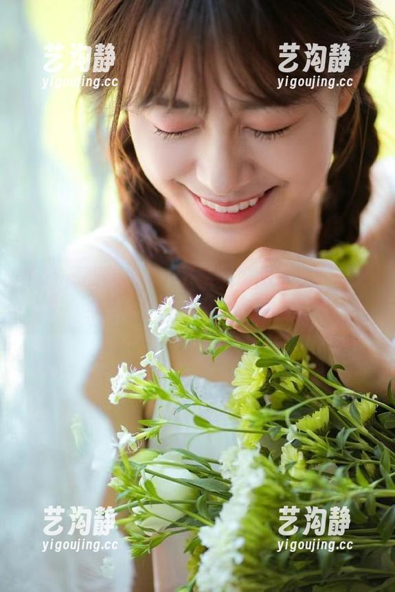 51最新吃瓜网站，今天又有什么新鲜事儿炸开了汤？