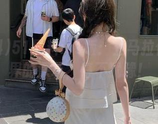 51黑料ios版：立马拉你进吃瓜界的深坑，毫不犹豫！