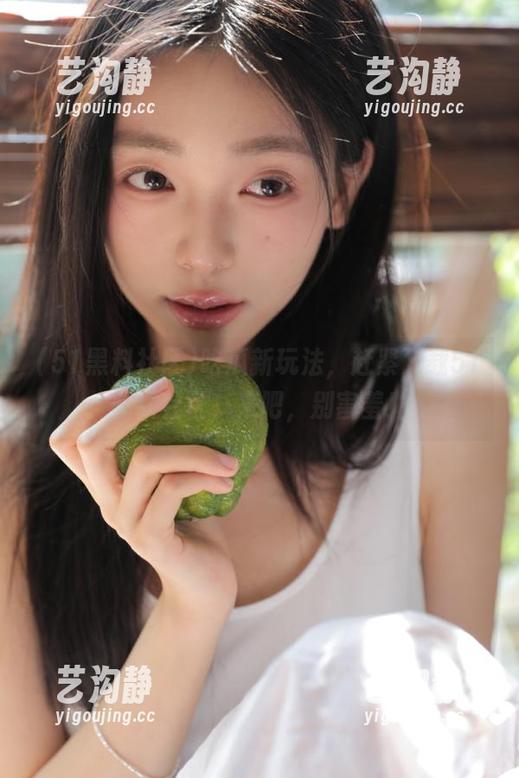 吃瓜新玩法，赶紧下载51黑料社区，来吧，别害羞！
