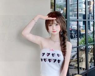 今天的最新话题爆一个大料，718.sx真是社交媒体里的小火花，不停燃烧！