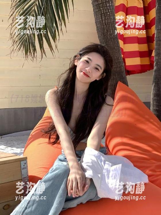 “718娱乐”入口在那儿，点开来，感受一下八卦的魅力！