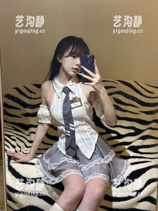 发现cggolive吃瓜网页版新线路，竟然能‘瓜’出隔壁老王的情事！