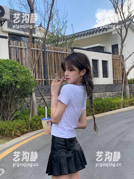 每次上hlw网页，都忍不住思考：这些内容是怎么筛选出来的，纯属奇妙之旅！