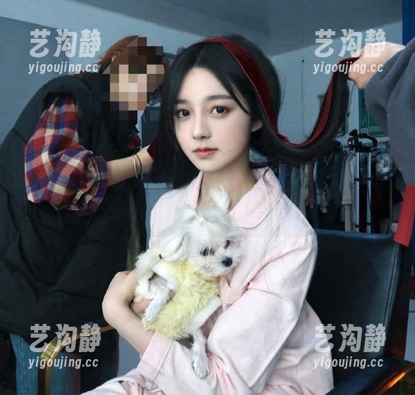 安卓用户也太惨了吧，zzzttt48.com的更新真让人眼瞎！