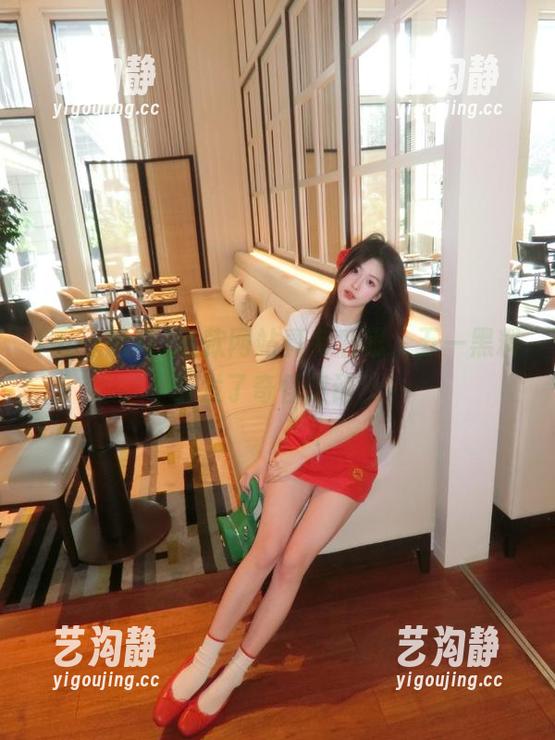 这款网站真有意思，五一黑料引发了奇怪讨论！
