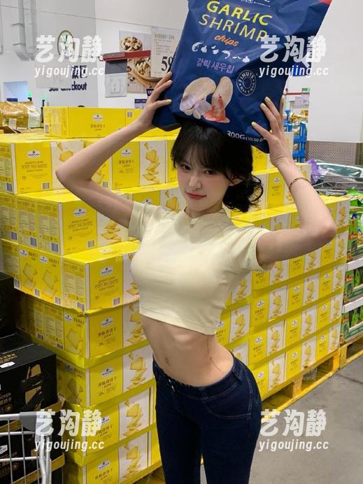 小小鱼在冲哥黑料ios版的逆袭，眼花缭乱的八卦！