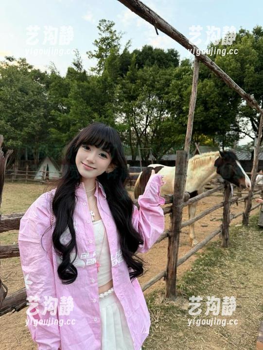 有了吃瓜不打烊的直达入口，浑身都觉得一阵清爽……就像吃了口冰西瓜，太舒服了。