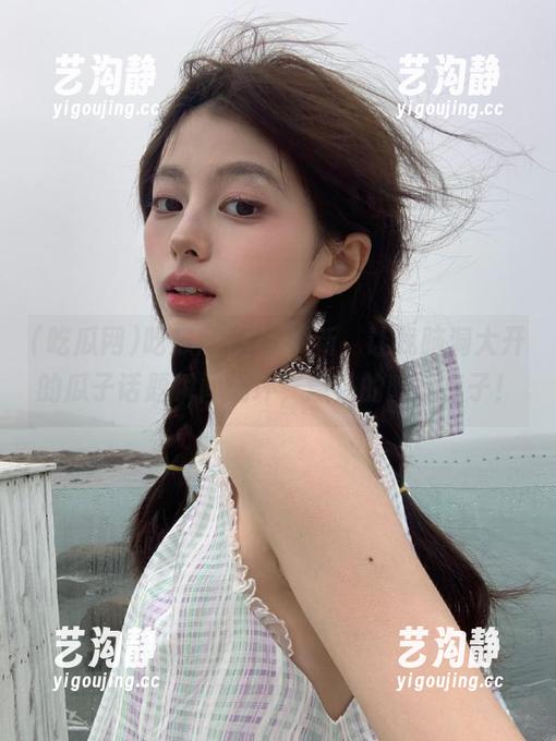 吃瓜网APP更新，让我脑洞大开的瓜子话题瞬间崩坏，意外的幽默点子！