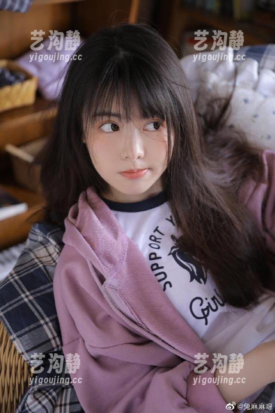 5.1吃瓜网app：心情低落？来这里找些甘甜的瓜，补补心灵！