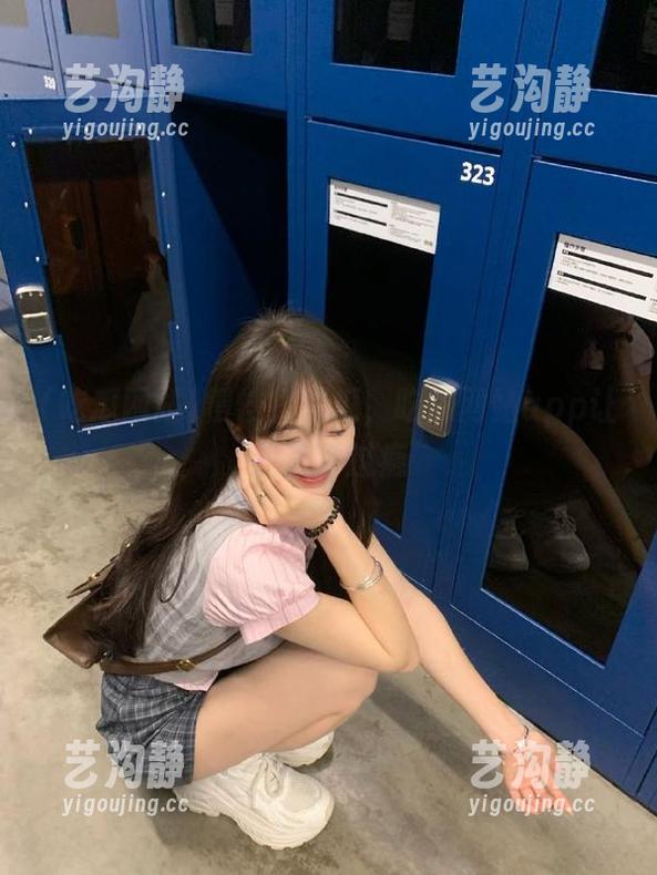 慢慢扣着瓜，吃瓜网站app让我直呼过瘾