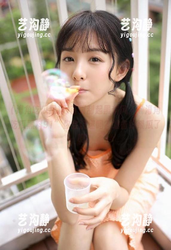 首页刮起黑料风，“海角吃瓜黑料91”你会沉迷吗？准备好喂瓜了吗？