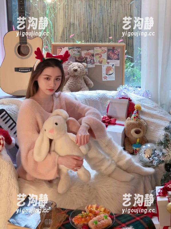 每天一盅八卦还不够？下载“黑料不打烊”，看戏的功力升级了呦！