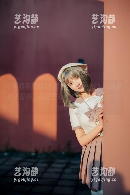 免费观看：zztt63.ccm黑料不打烊，瓜田里有什么神秘的小surprises？