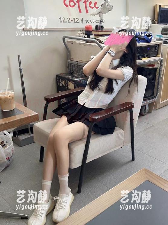 “黑料不打烊”网站进不去，视频直播我的捶胸顿足，太绝望了！