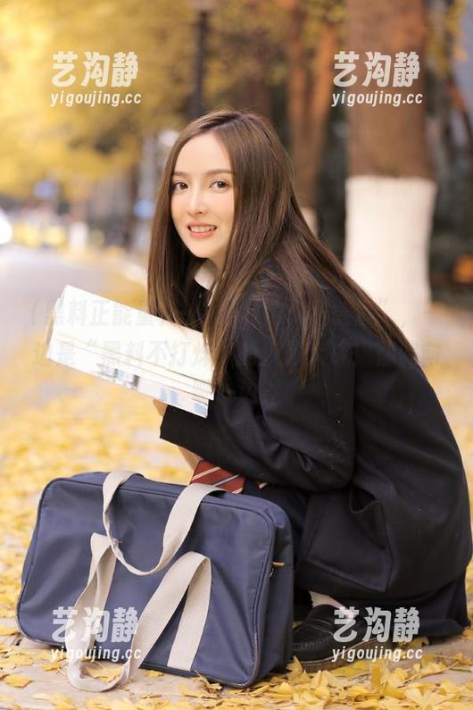一边是“黑料正能量”，一边是“黑料不打烊”的视频大战！你偏向哪一边？