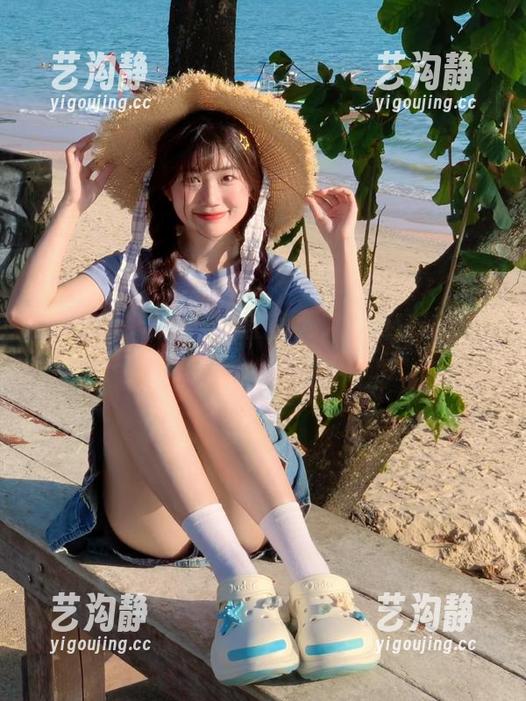 滚出黑料社首页，让我安静享受这场狗血大戏！
