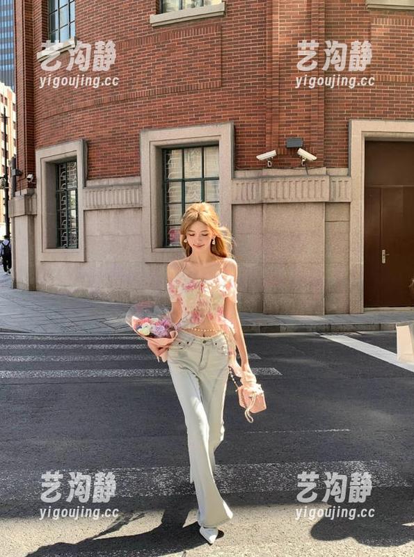 我为啥在“黑料网曝”上停留这么久，是因为这app的瓜水深得不行吗？